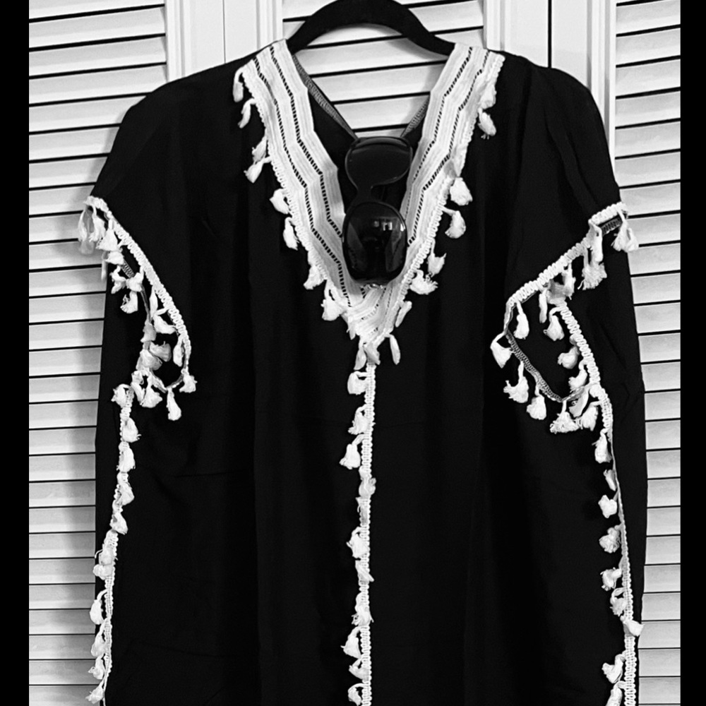 Luxe Mumu - Picture 1 of 9